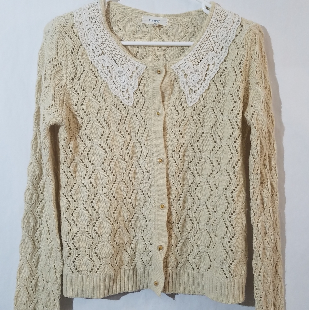 🦊 Freeway chunky knit crocheted cream Cardigan